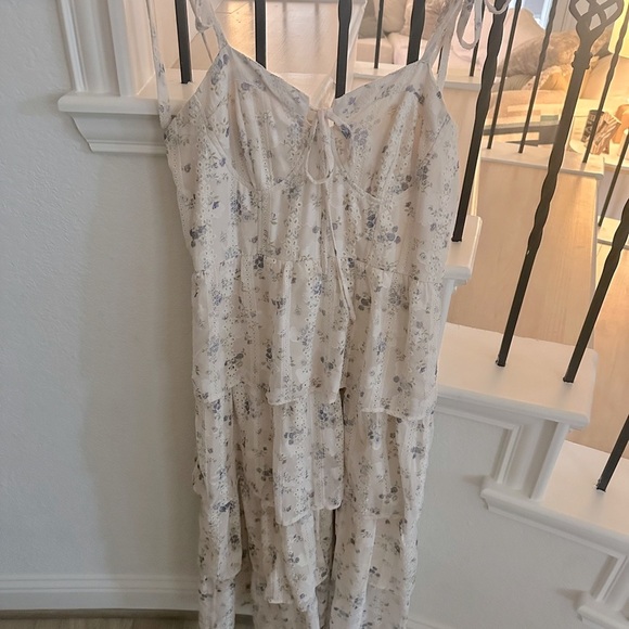 Leaving closet 5/26/25 Storia Cream Tan Tiered Ruffled Midi Dress - Picture 2 of 4